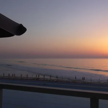 Arribas Sintra 4* פראיה דאס מסאס