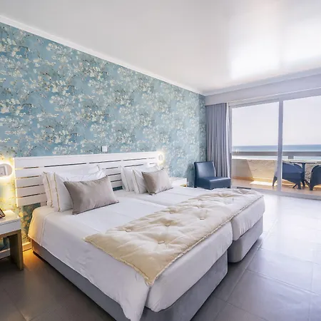 Arribas Sintra מלון 4*